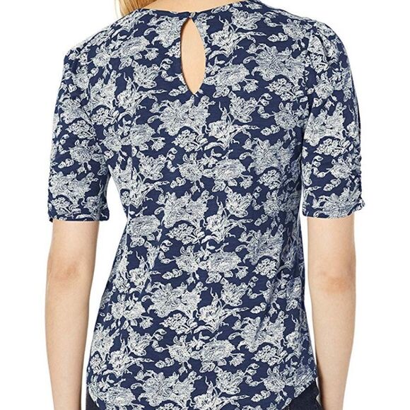 NWT Lucky Brand floral v neck top. Small - Picture 2 of 2